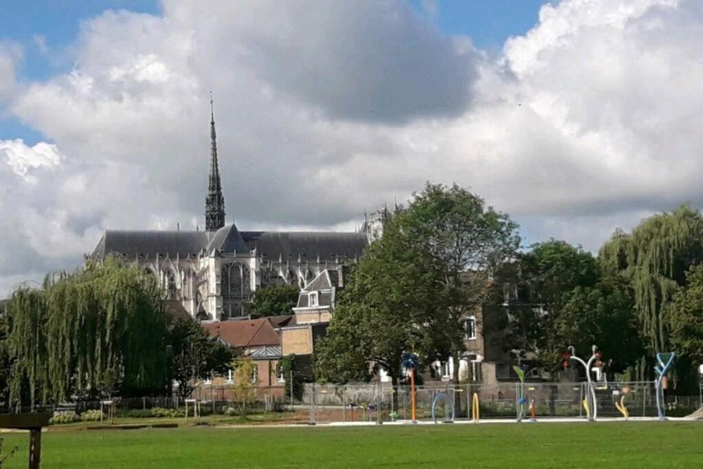 Maison Famille-Confort-Terrasse Jardin-Vue Cathedrale Amiens Eksteriør bilde