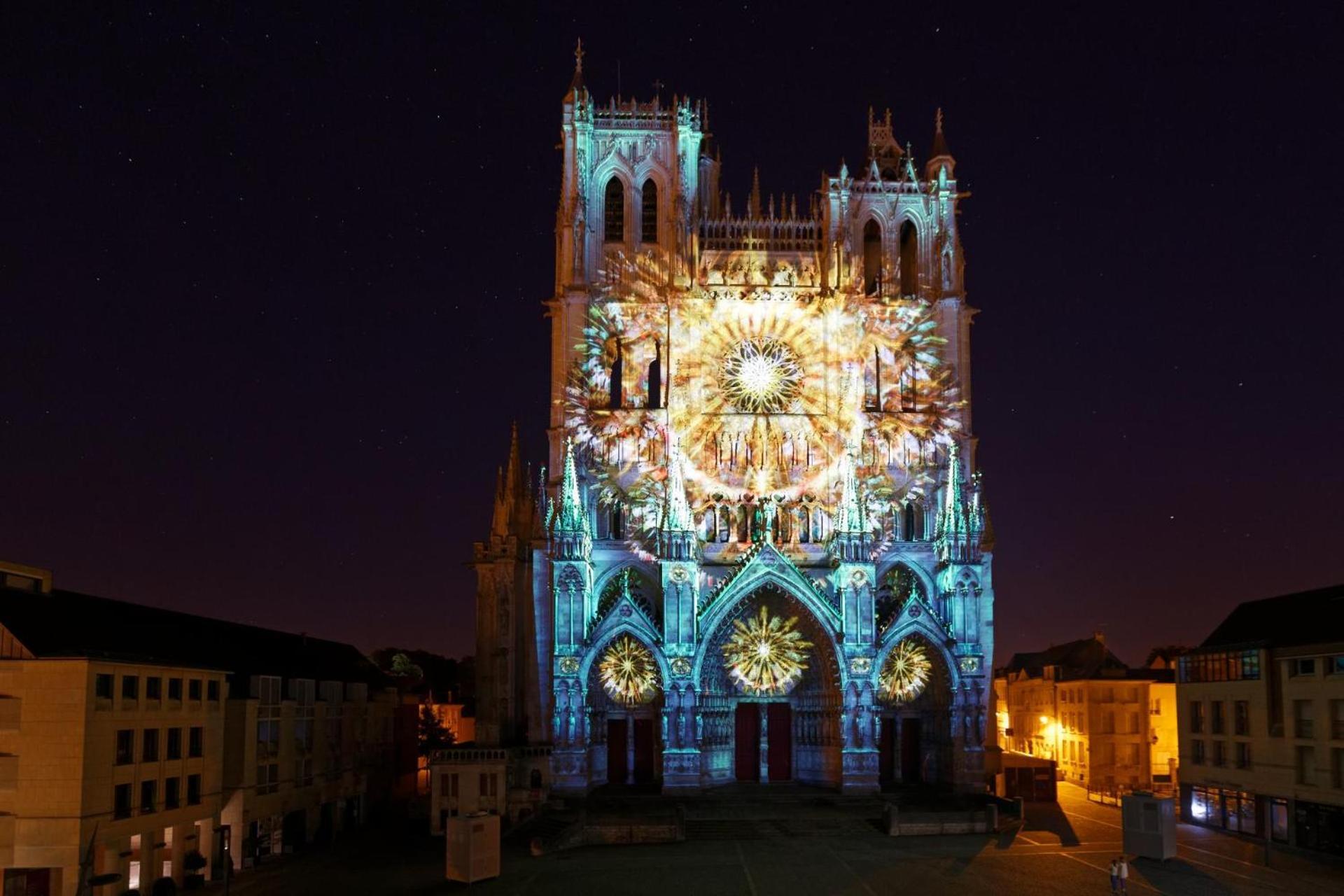 Maison Famille-Confort-Terrasse Jardin-Vue Cathedrale Amiens Eksteriør bilde